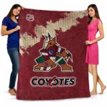 arizona coyotes grunge texture red blanket best selling