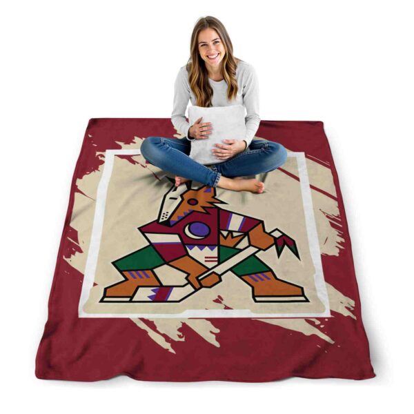 arizona coyotes splatter effect red blanket high quality