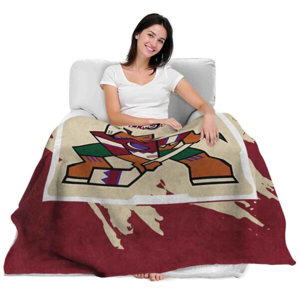 arizona coyotes splatter effect red blanket latest model