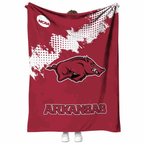 arkansas razorbacks grunge texture red blanket best selling