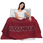 arkansas razorbacks grunge texture red blanket best selling