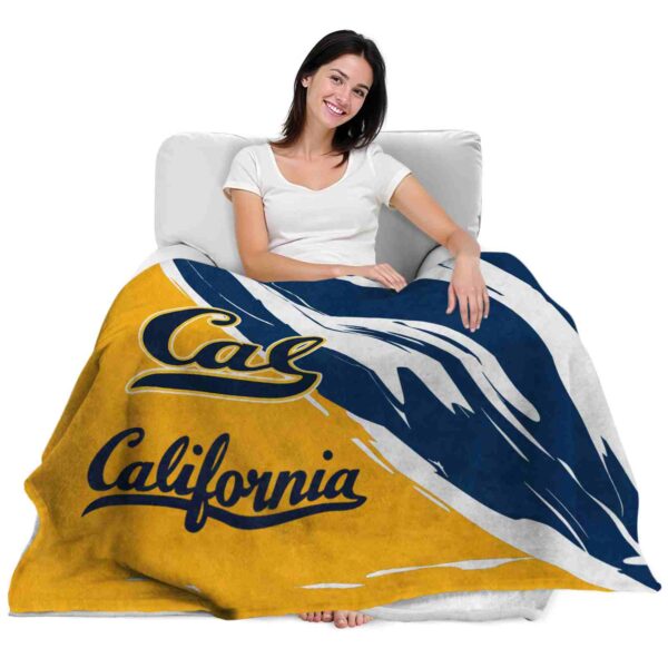 california golden bears brushstrokes blue white blanket latest model