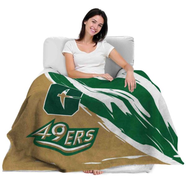 charlotte 49ers brushstrokes green white blanket latest model