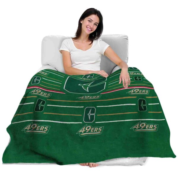 charlotte 49ers striped pattern green blanket latest model
