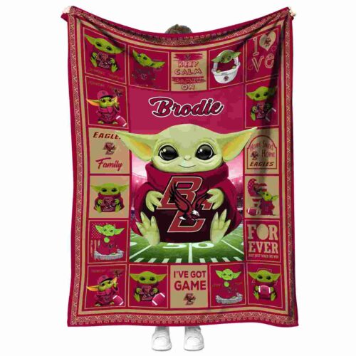 custom boston college eagles baby yoda maroon blanket best selling