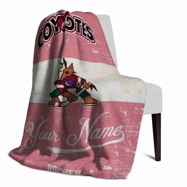 customized arizona coyotes grunge texture red white blanket top rated