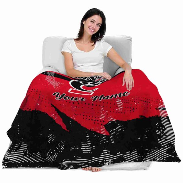 customized cincinnati bearcats grunge streaks red blanket latest model