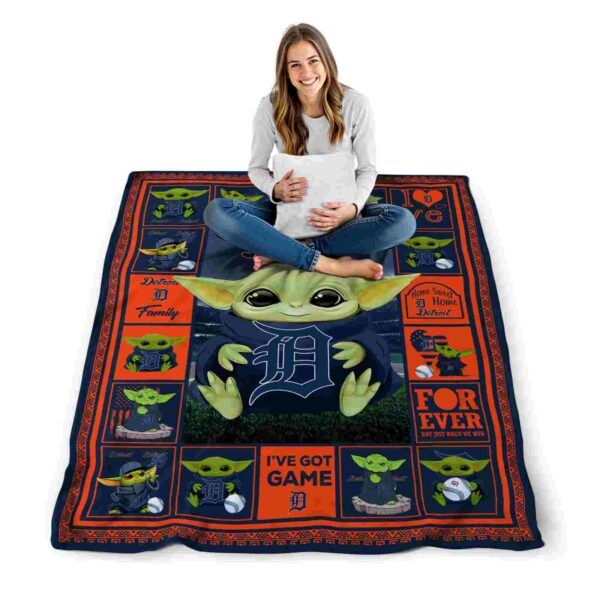 customized detroit tigers baby yoda navy blanket high quality