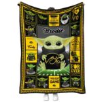 customized iowa hawkeyes baby yoda black blanket best selling
