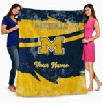 customized michigan wolverines grunge streaks blue blanket best selling