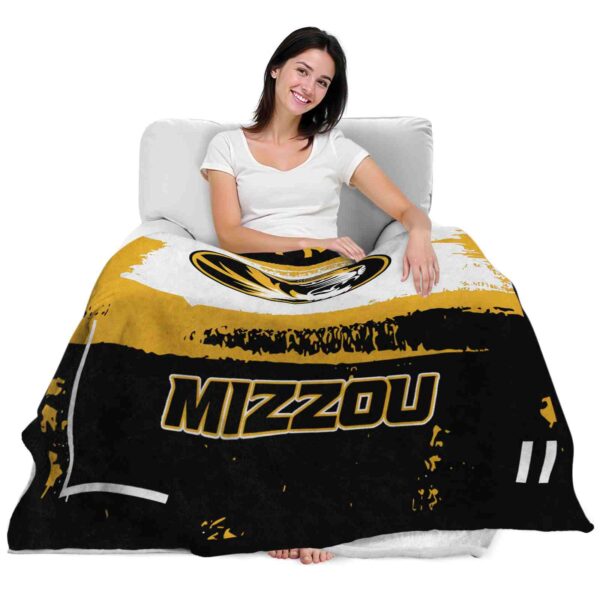customized missouri tigers paint strokes black white blanket latest model