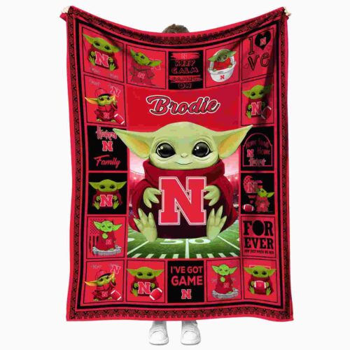 customized nebraska cornhuskers baby yoda red blanket best selling