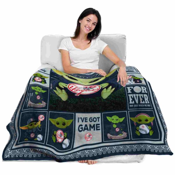 customized new york yankees baby yoda navy blanket latest model