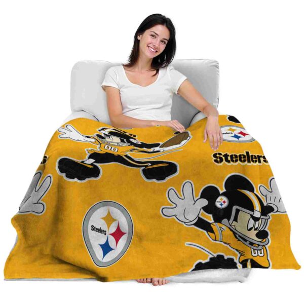 customized pittsburgh steelers mickey gold blanket latest model