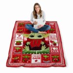 customized wisconsin badgers baby yoda red blanket best selling