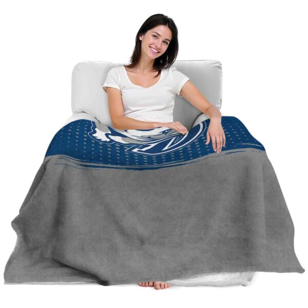 drake bulldogs gradient dots blue blanket latest model