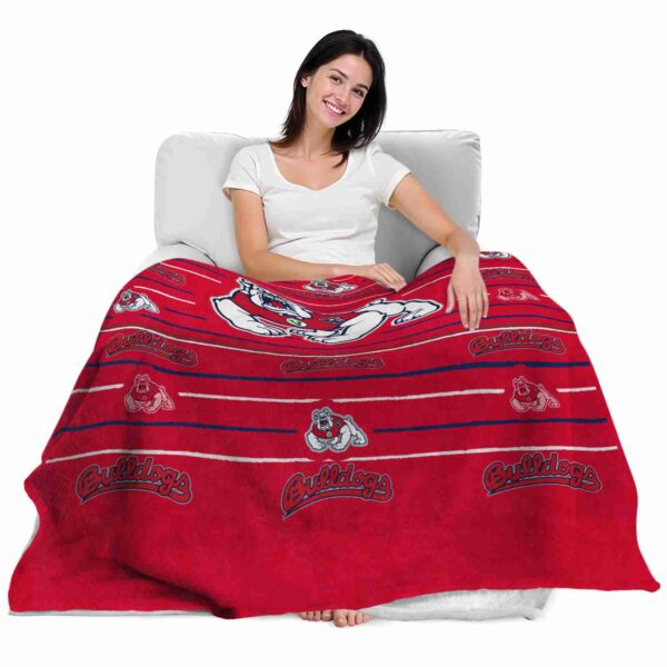 fresno state bulldogs striped pattern red blanket latest model