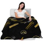 iowa hawkeyes fan spirit black blanket best selling