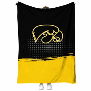 iowa hawkeyes gradient dots black blanket best selling
