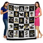iowa hawkeyes mickey minnie black white blanket best selling