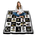 iowa hawkeyes mickey minnie black white blanket best selling