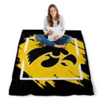 iowa hawkeyes splatter effect black blanket high quality