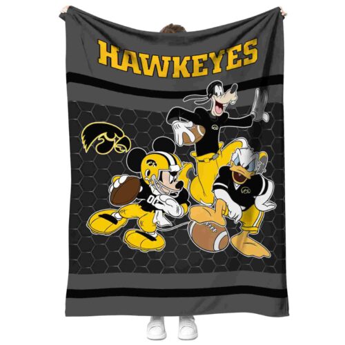 iowa hawkeyes three musketeers black blanket best selling