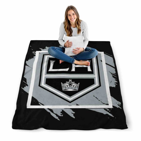 los angeles kings splatter effect black blanket high quality
