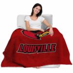 louisville cardinals grunge texture red blanket latest model