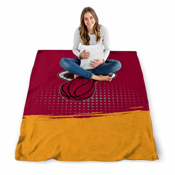 miami heat gradient dots red blanket high quality