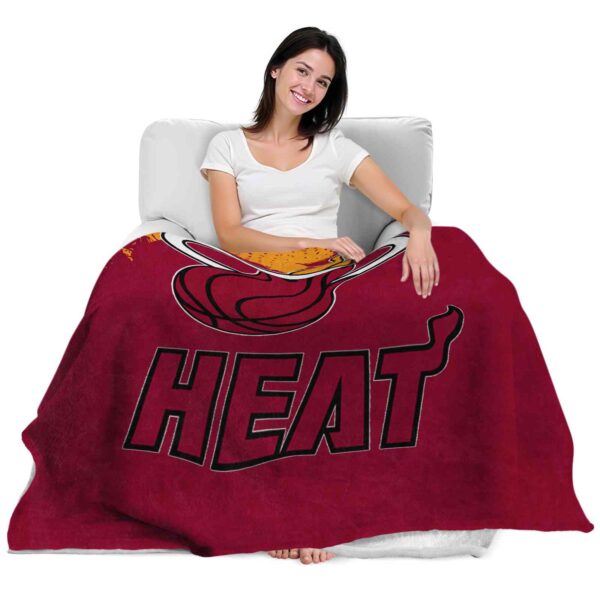 miami heat grunge texture red blanket latest model