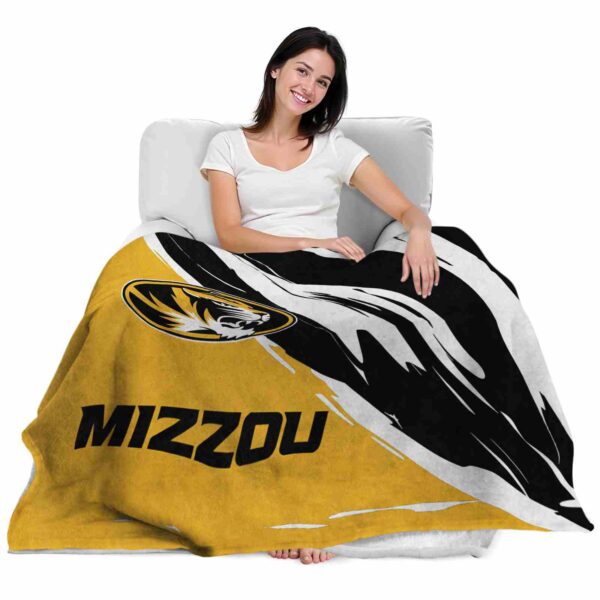 missouri tigers brushstrokes black white blanket latest model