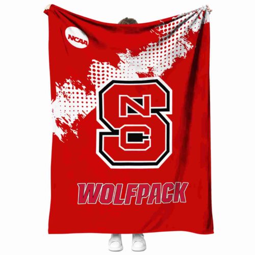 nc state wolfpack grunge texture red blanket best selling