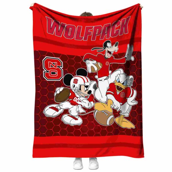 nc state wolfpack three musketeers red blanket best selling