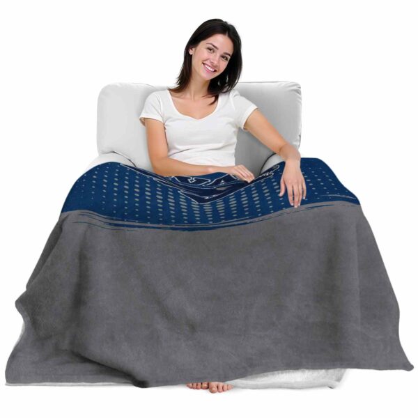 nevada wolf pack gradient dots blue blanket latest model