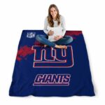 new york giants grunge texture blue blanket best selling