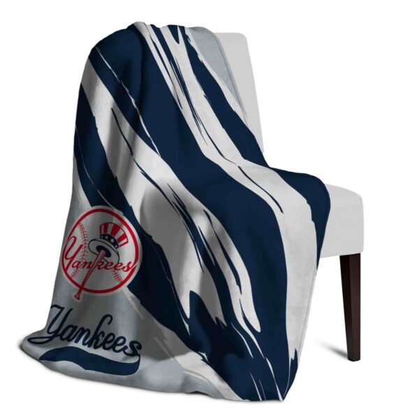 new york yankees brushstrokes navy white blanket top rated