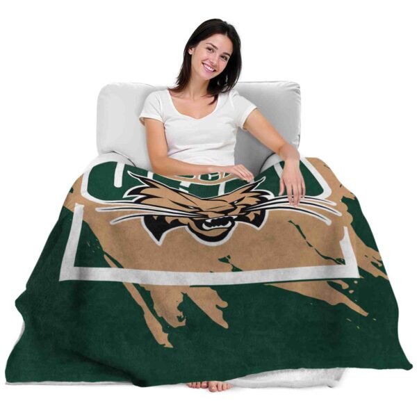 ohio bobcats splatter effect green blanket latest model