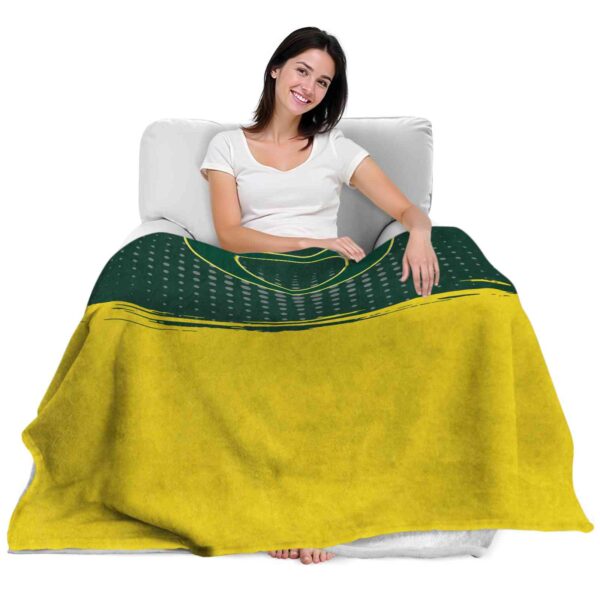 oregon ducks gradient dots green blanket latest model