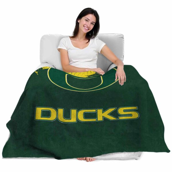 oregon ducks grunge texture green blanket latest model
