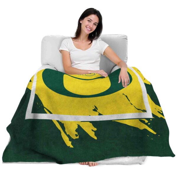 oregon ducks splatter effect green blanket latest model