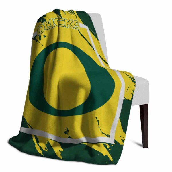 oregon ducks splatter effect green blanket top rated
