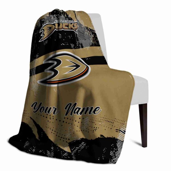 personalized anaheim ducks grunge streaks gold blanket top rated