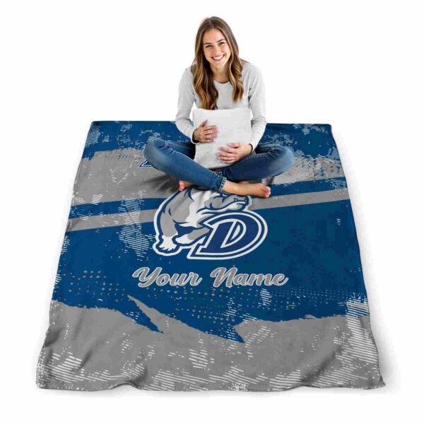 personalized drake bulldogs grunge streaks blue blanket high quality