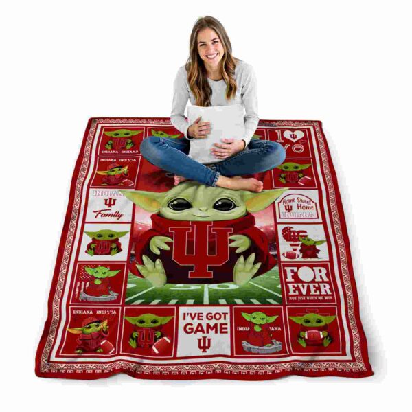 personalized indiana hoosiers baby yoda red blanket high quality