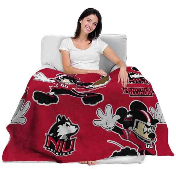 personalized northern illinois huskies mickey red blanket latest model