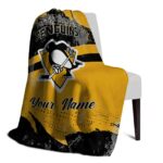 personalized pittsburgh penguins grunge streaks yellow blanket best selling