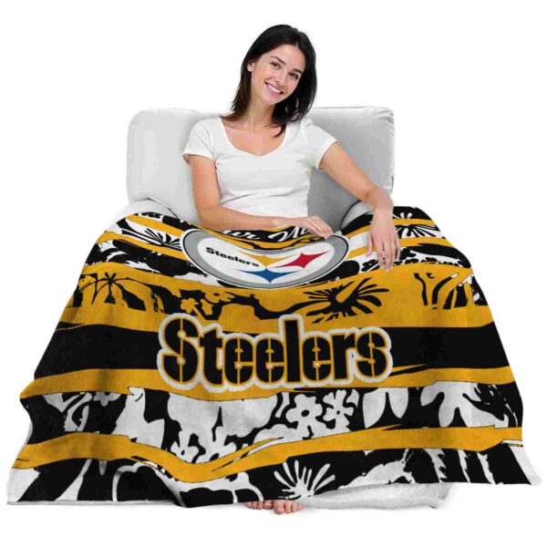 personalized pittsburgh steelers floral stripes gold white blanket latest model