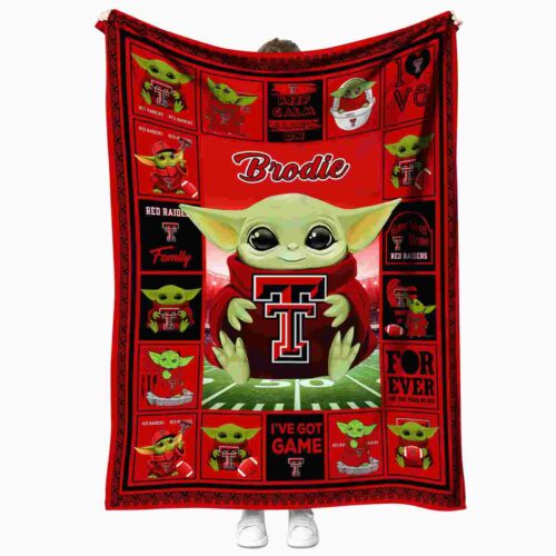 personalized texas tech red raiders baby yoda red blanket best selling
