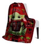 personalized texas tech red raiders baby yoda red blanket top rated